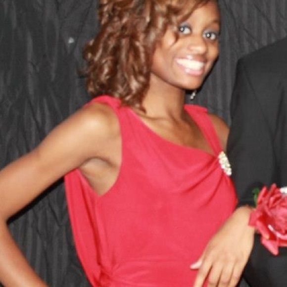 Short Red Dress - Picture 8 of 8